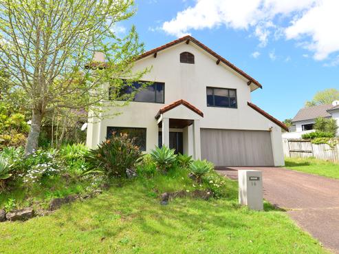 16 Kerlin Crescent, West Harbour
