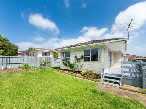 1/115 Pigeon Mountain Road, Half Moon Bay