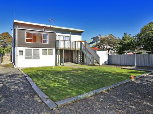 17 Shrimpton Road, Haumoana