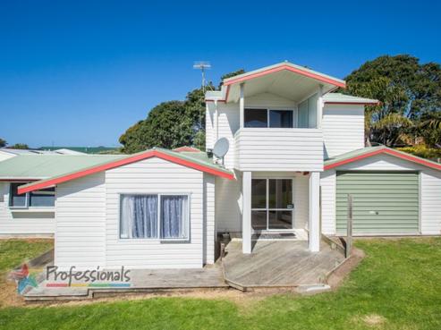 66C Ocean Road, Ohope