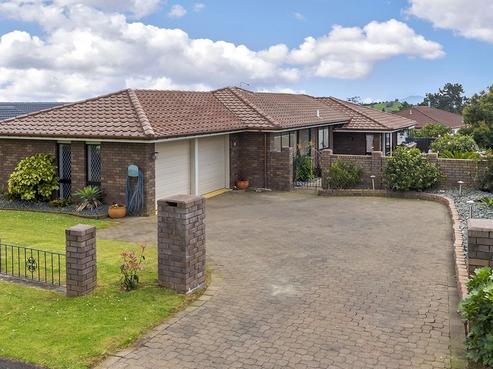 53 Dalwhinnie Parade, Highland Park