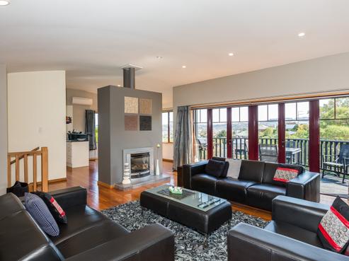 2 Minto Street, Andersons Bay
