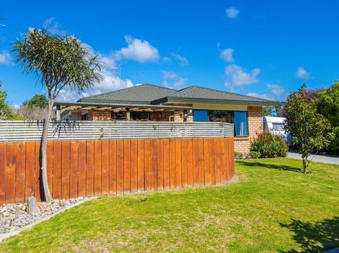 3 Leanne Way, Waikanae Beach