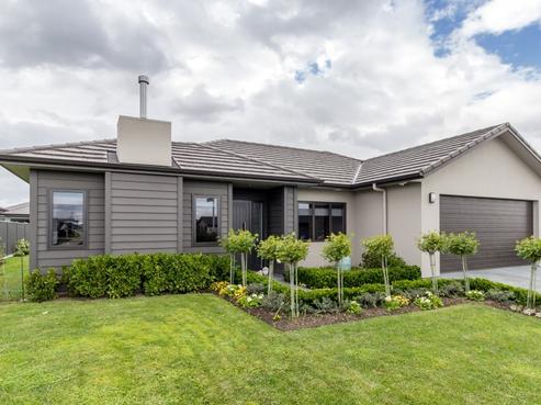 14 Kapiti Drive, Poraiti