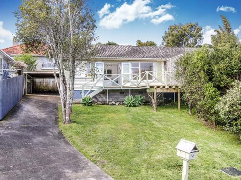 1/2 Derwent Crescent, Titirangi