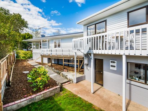 17 Tonkin Drive, Sunnynook