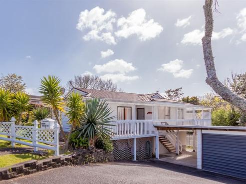 4 Fitzherbert Avenue, West Harbour