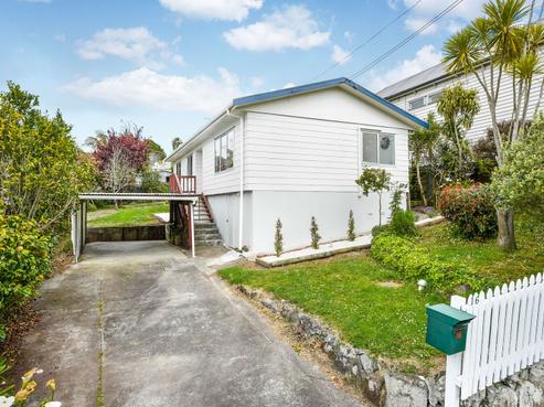 16 Third Avenue, Kingsland