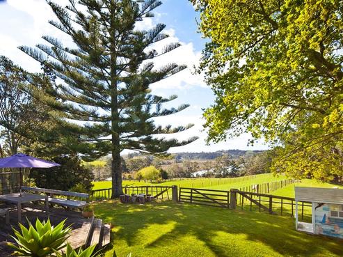 454 Duck Creek Road, Stillwater