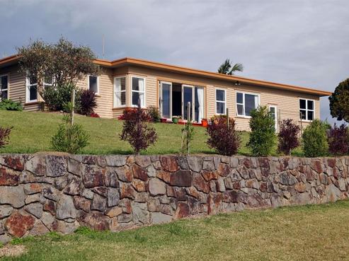 2 Saint Johns Road, Coopers Beach