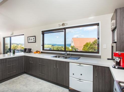 16 Matangi Terrace, Snells Beach