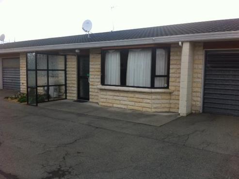 6B Ranfurly Street, West End