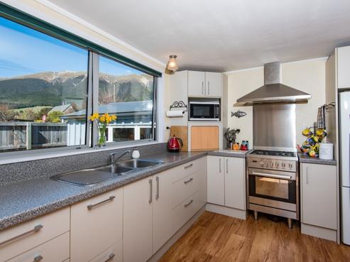 2 Borlase Avenue, St Arnaud