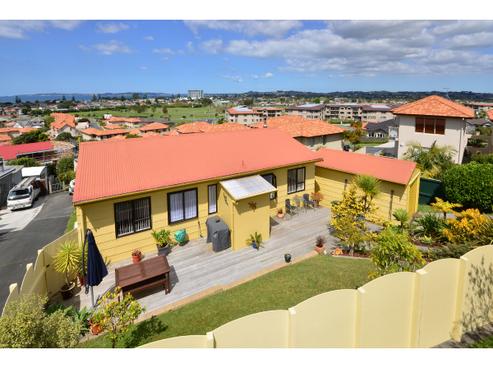 4 Orewa Heights Crescent, Orewa