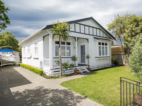 63 Georges Drive, Napier South