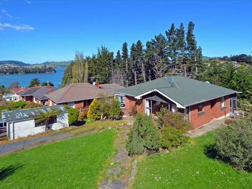 2 Bells Road, Sawyers Bay