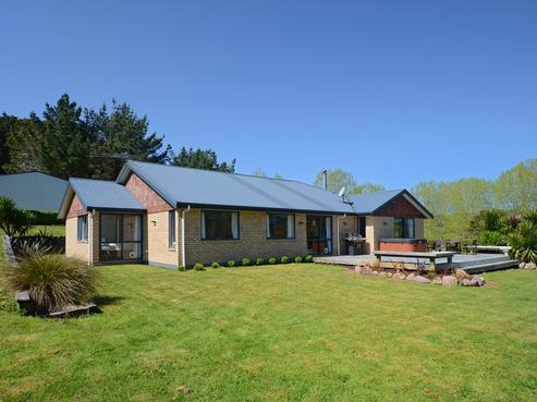 124 Jordan Valley Road, Hikurangi