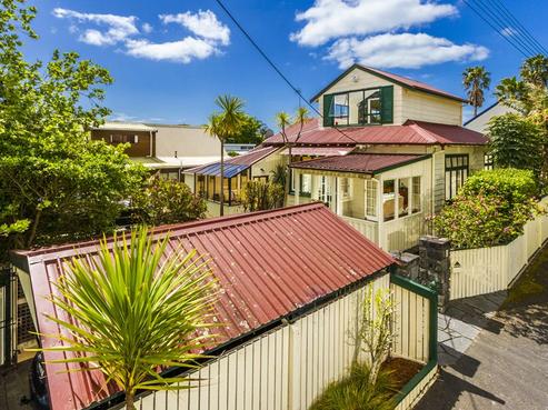 2 North Avenue, Narrow Neck