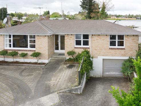13 Anderson Road, Deanwell