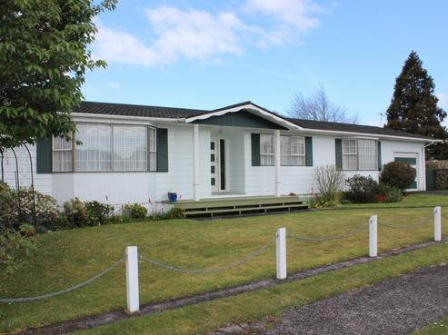 2 Pokaka Place, Inglewood
