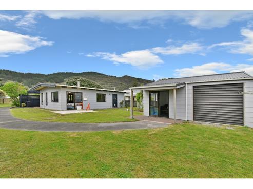 3 Cordyline Road, Port Waikato