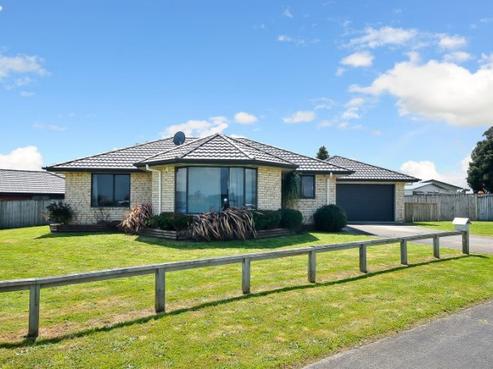 2 Aldona Place, Fairview Downs