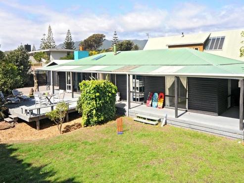 72 Field Way, Waikanae Beach
