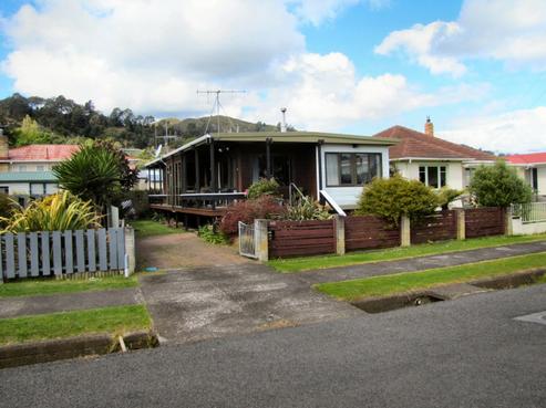 420 Brown Street, Thames