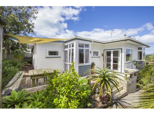 7 Brigitte View, Snells Beach