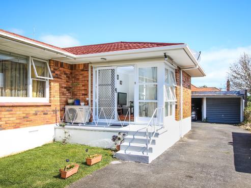 4/183 Mount Albert Road, Sandringham
