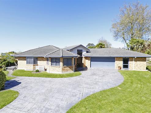 2 Heritage Avenue, Chartwell
