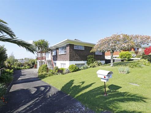 24 Resthill Crescent, Glenview
