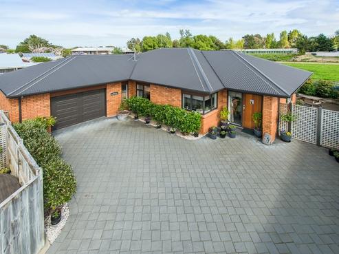 19 Sherwood Place, Springvale