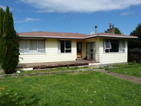5 Totara Grove, Featherston