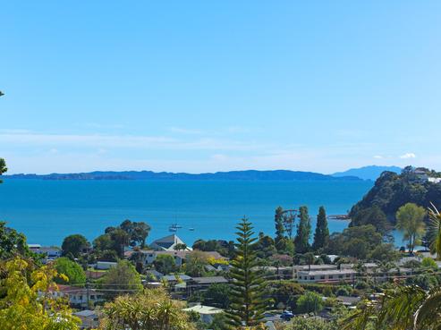 18 Totara Road, Stanmore Bay