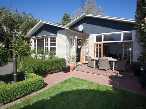 77 Glandovey Road, Fendalton