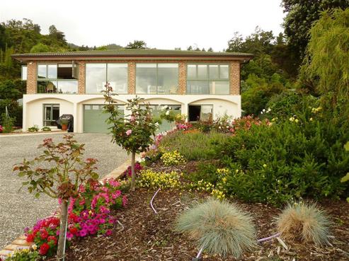 27 Adams Road, Thornton Bay