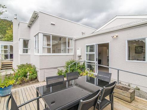 20 Wyndrum Avenue, Waterloo