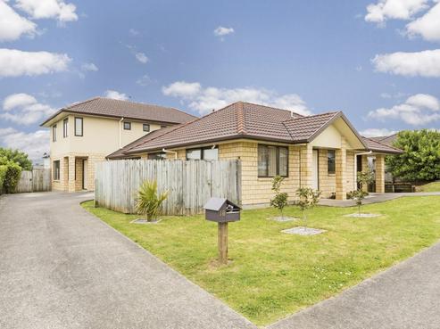 18A Raphoe Road, Flat Bush
