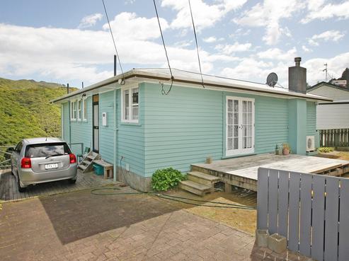40 Montreal Grove, Kingston