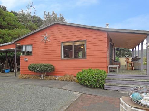 71 North Street, Mokau