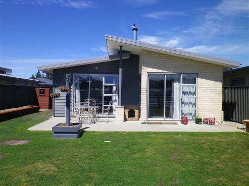 83 Frye Crescent, Albert Town