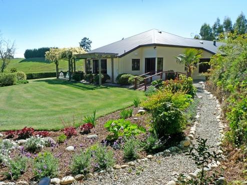 57 Totara View Road, Wakefield