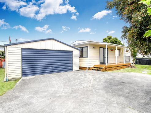32A Saint Leonards Road, Kelston