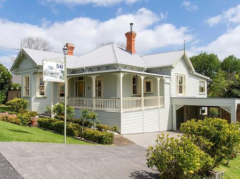 56 Uxbridge Road, Mellons Bay