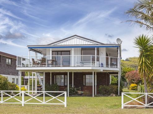 38 Banks Street, Cooks Beach
