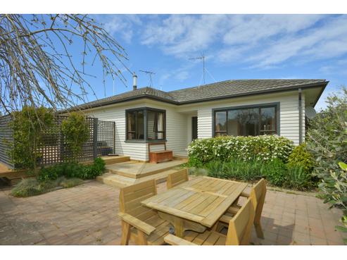 26 Saint John Street, Southbridge