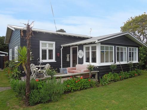 5 Pukenui Street, Strandon