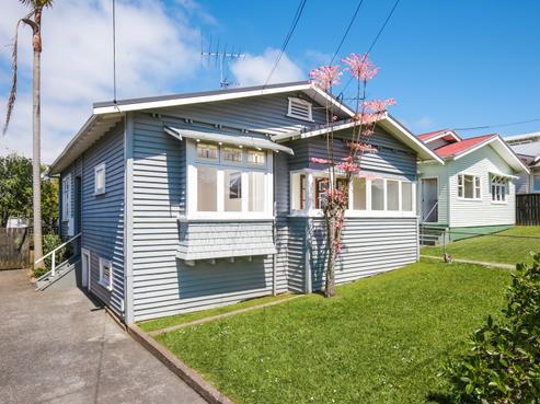 35 Warwick Avenue, Westmere