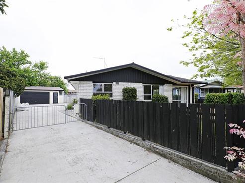 8 Lovelock Place, Chartwell